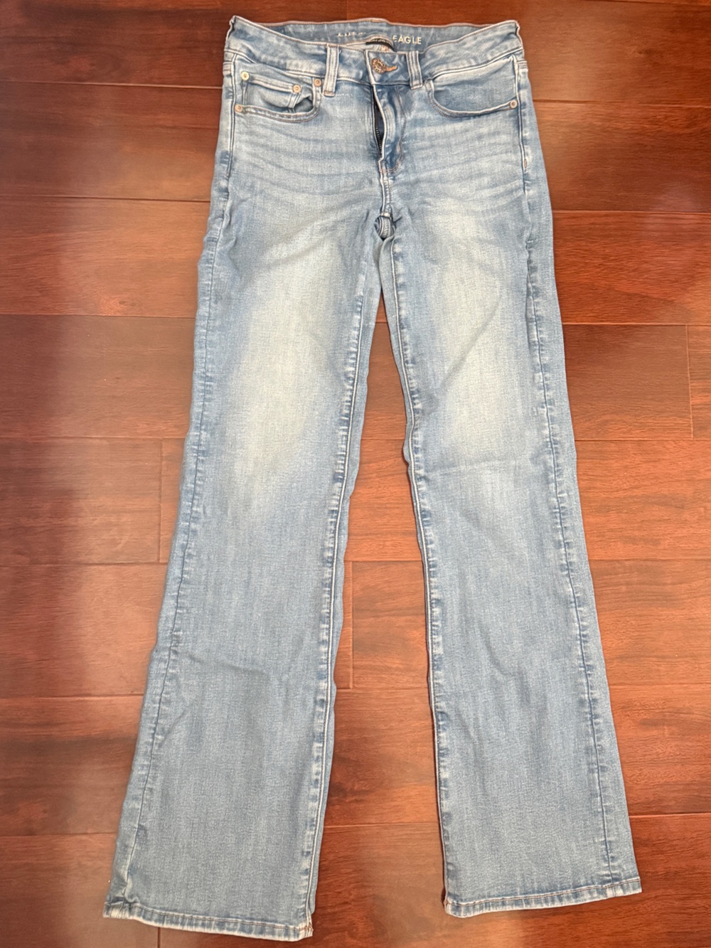 American Eagle Favorite Boyfriend Jean (size 6 long)